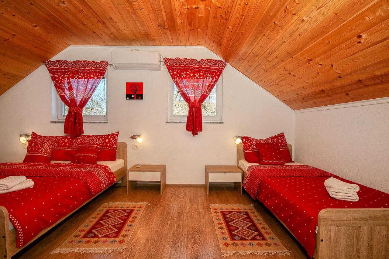 Apartment Ilija Rakovica Eksteriør bilde